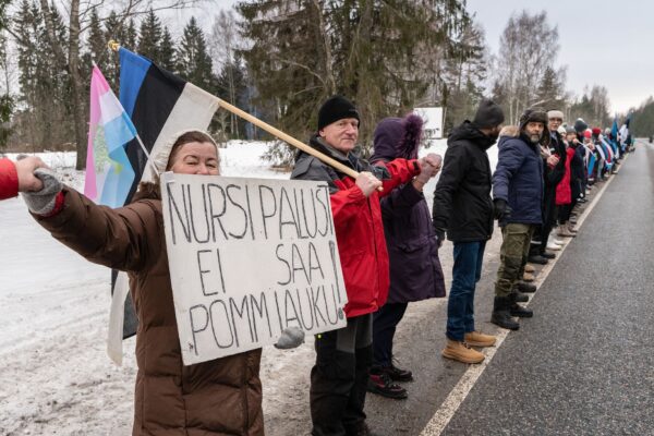 Andro Roos Toomas Pauri autorisaates: Me ei toeta sõjardeid!